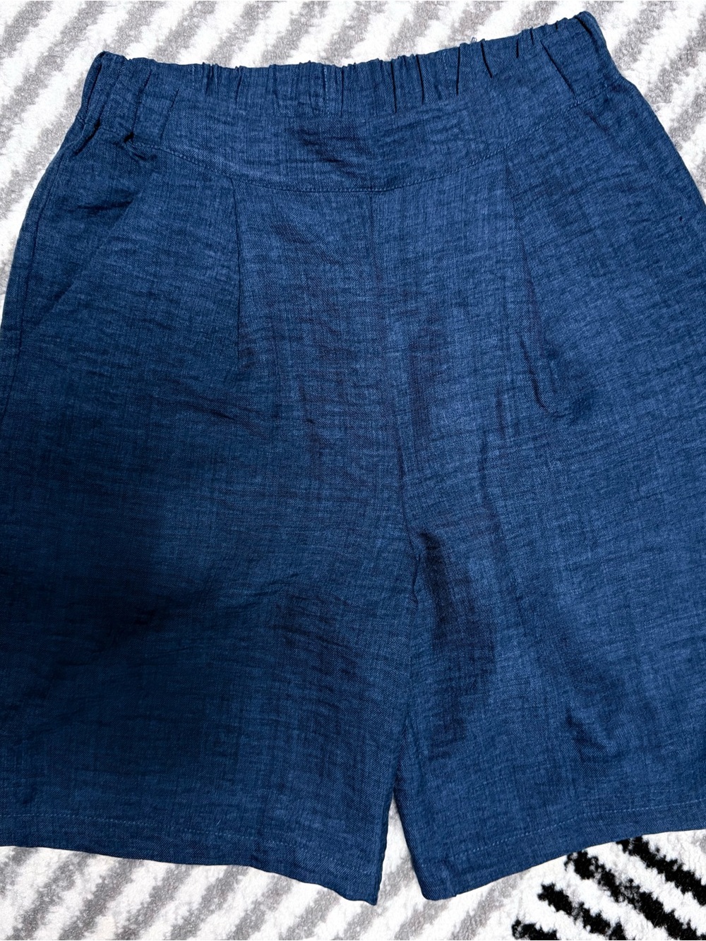 Good Luck Gem Women’s Blue Shorts – Size S – NWOT